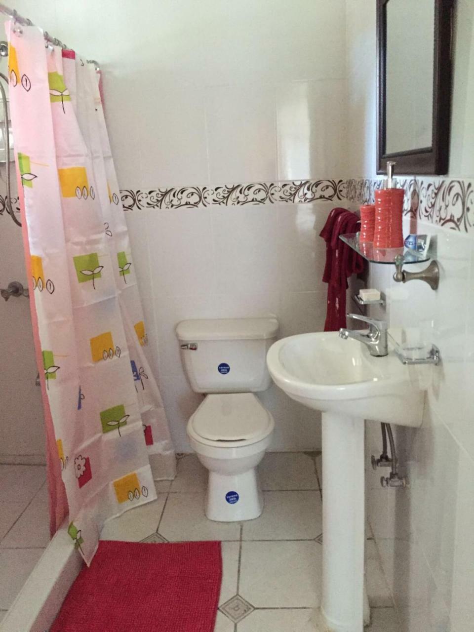 Goldenview Guesthouse Ocho Rios Kültér fotó