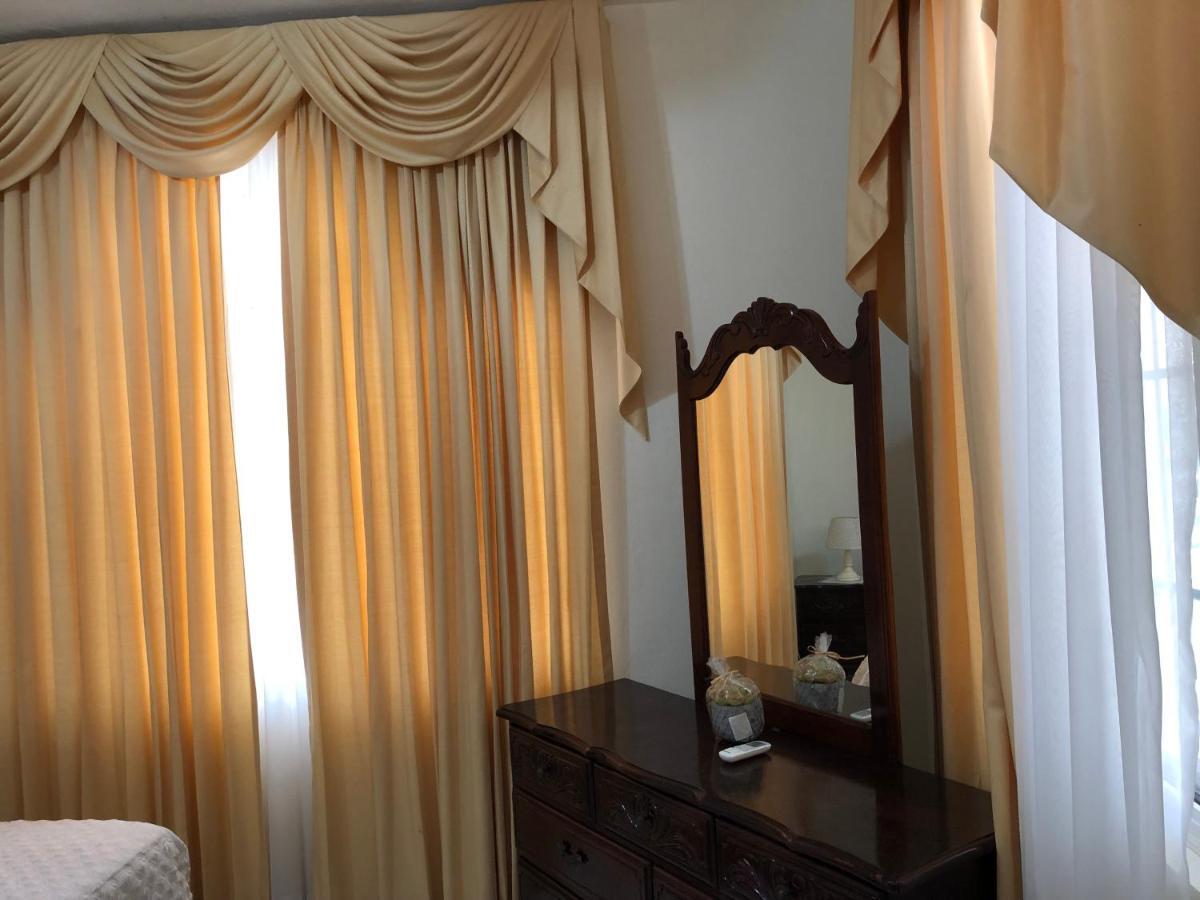 Goldenview Guesthouse Ocho Rios Kültér fotó